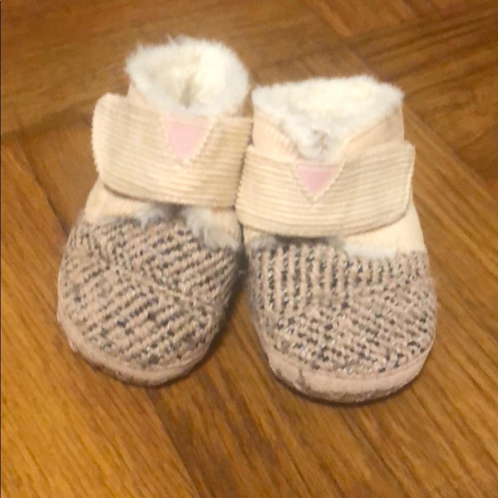 Toms light pink corduroy and tweed baby shoes